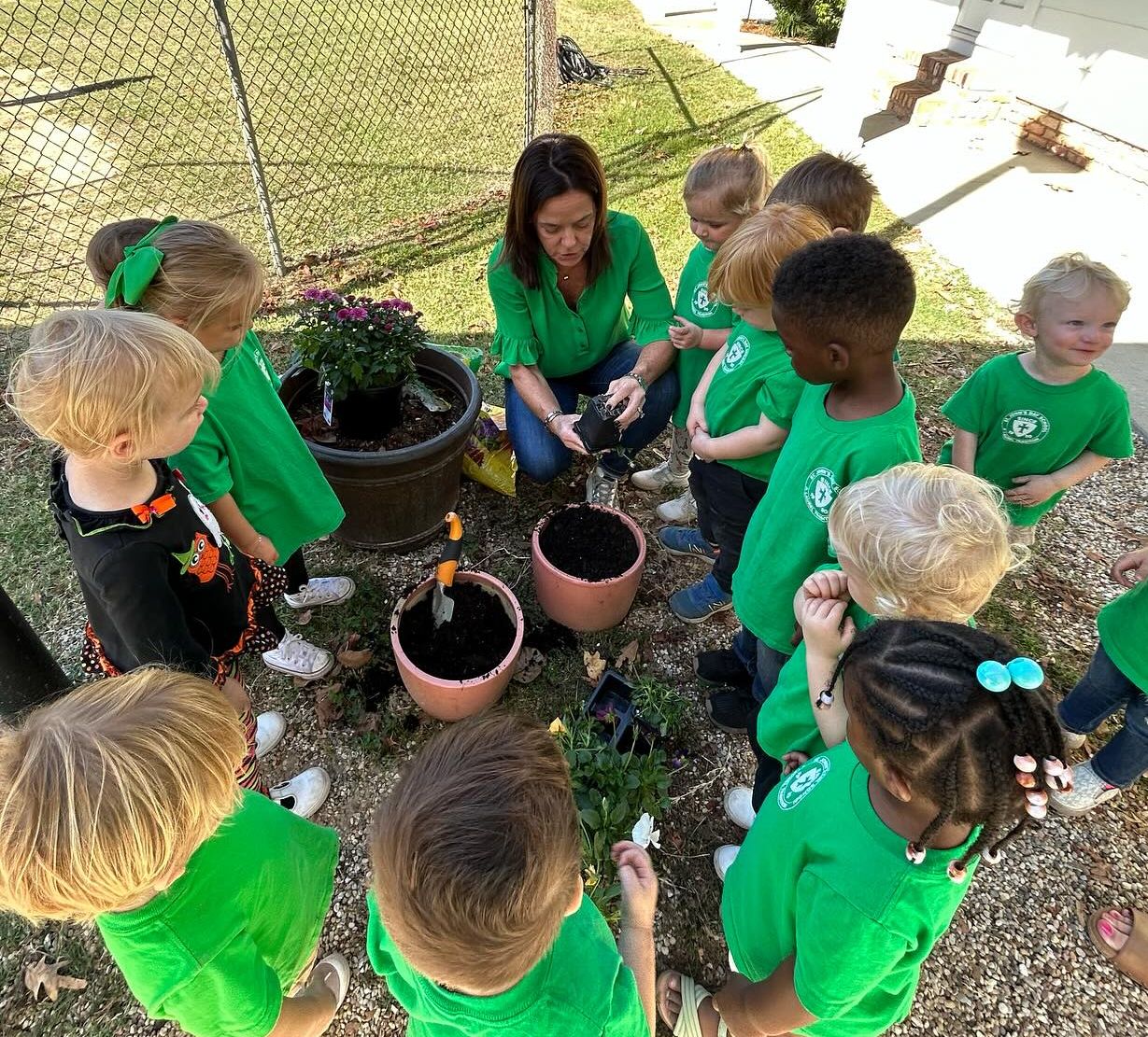 K2 students learning about gardening